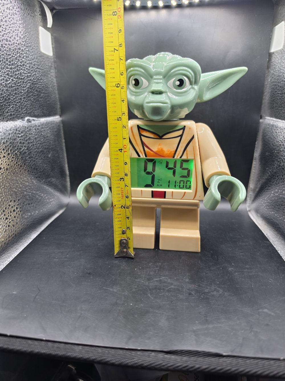 LEGO - Star Wars "The Clone Wars" - Yoda - 7 Inch Tall Figurine Alarm Clock